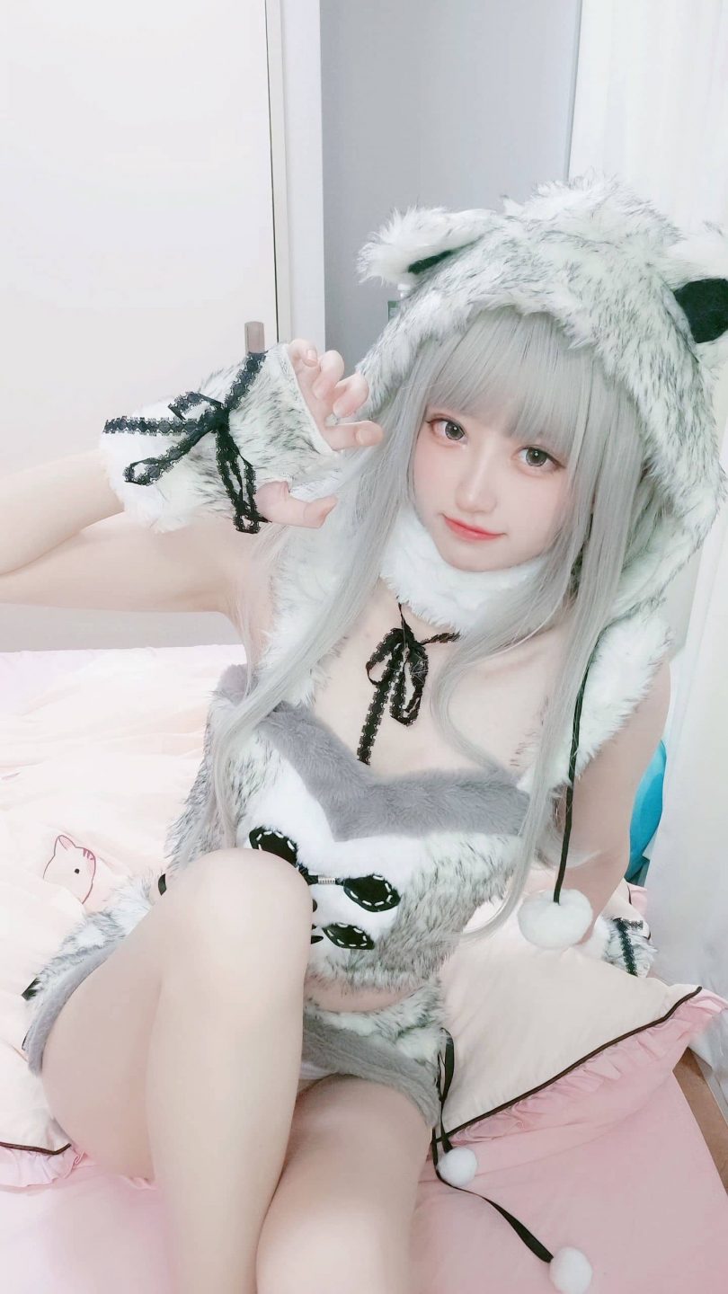 千阳(ちよ)cos白熊 | 千阳快起床_原创·白熊cos作品 [14P-18MB]