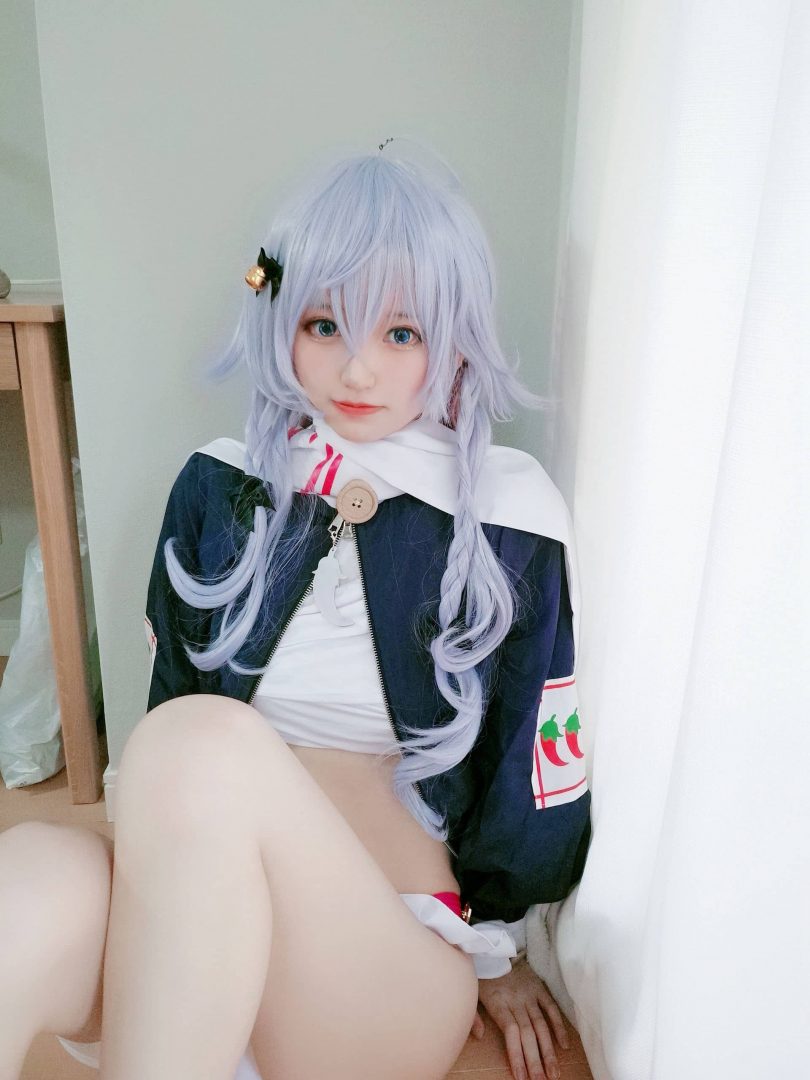 千阳(ちよ)cos七奈神乐 | 千阳快起床_狗妈·七奈神乐cos作品 [15P-26MB]