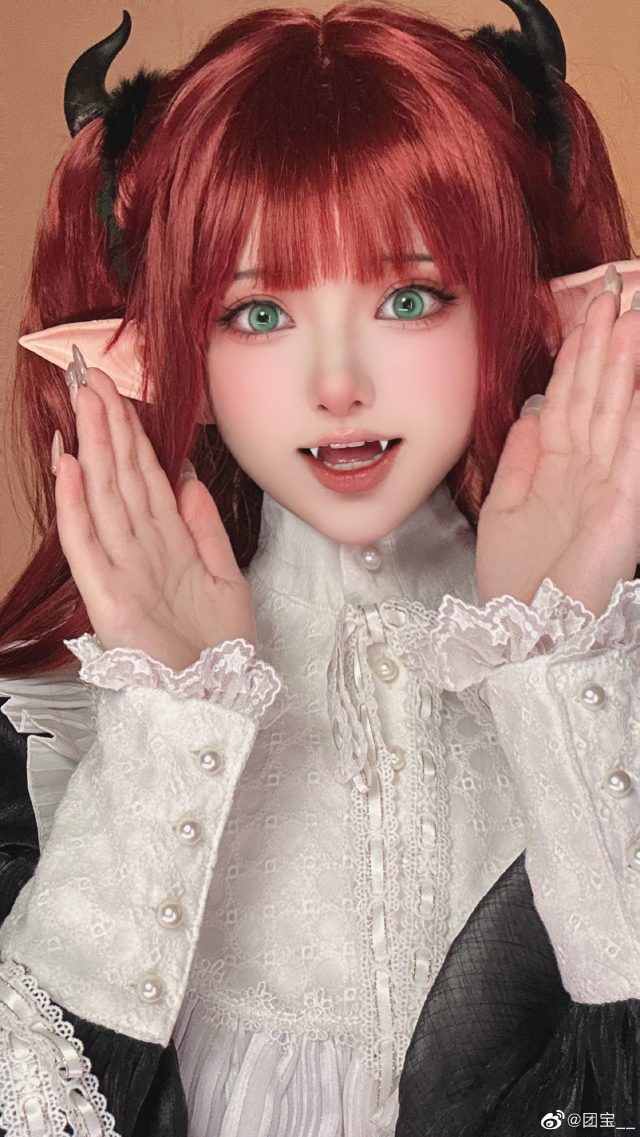 团宝_cos《更衣人偶坠入爱河》小恶魔莉兹，唤醒你的深夜幻想插图2