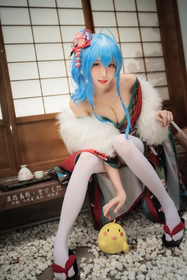 瓜希酱cos《碧蓝航线》圣路易斯，展现“雪下之饮”的漂亮与迷人插图2