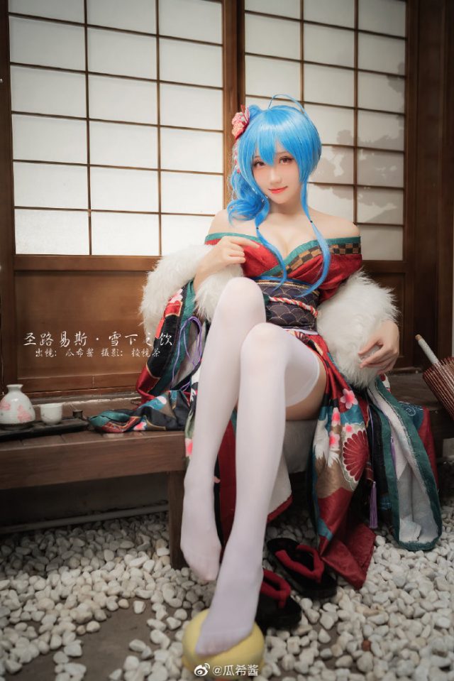 瓜希酱cos《碧蓝航线》圣路易斯，展现“雪下之饮”的漂亮与迷人插图1