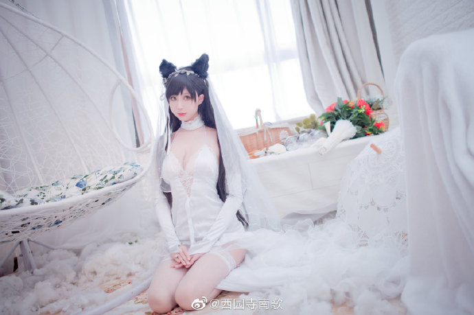 西园寺南歌cos《碧蓝航线》爱宕，迷恋性感的“白花的誓言”插图