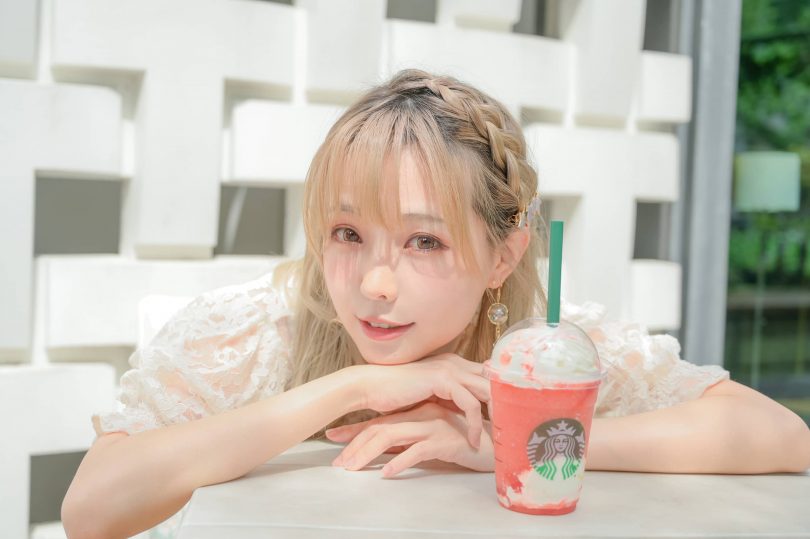 ElyEE子 cosplay作品 | ElyEE子_Sea Foam·碎花裙cos图集 [15P-56MB](elyzia)插图