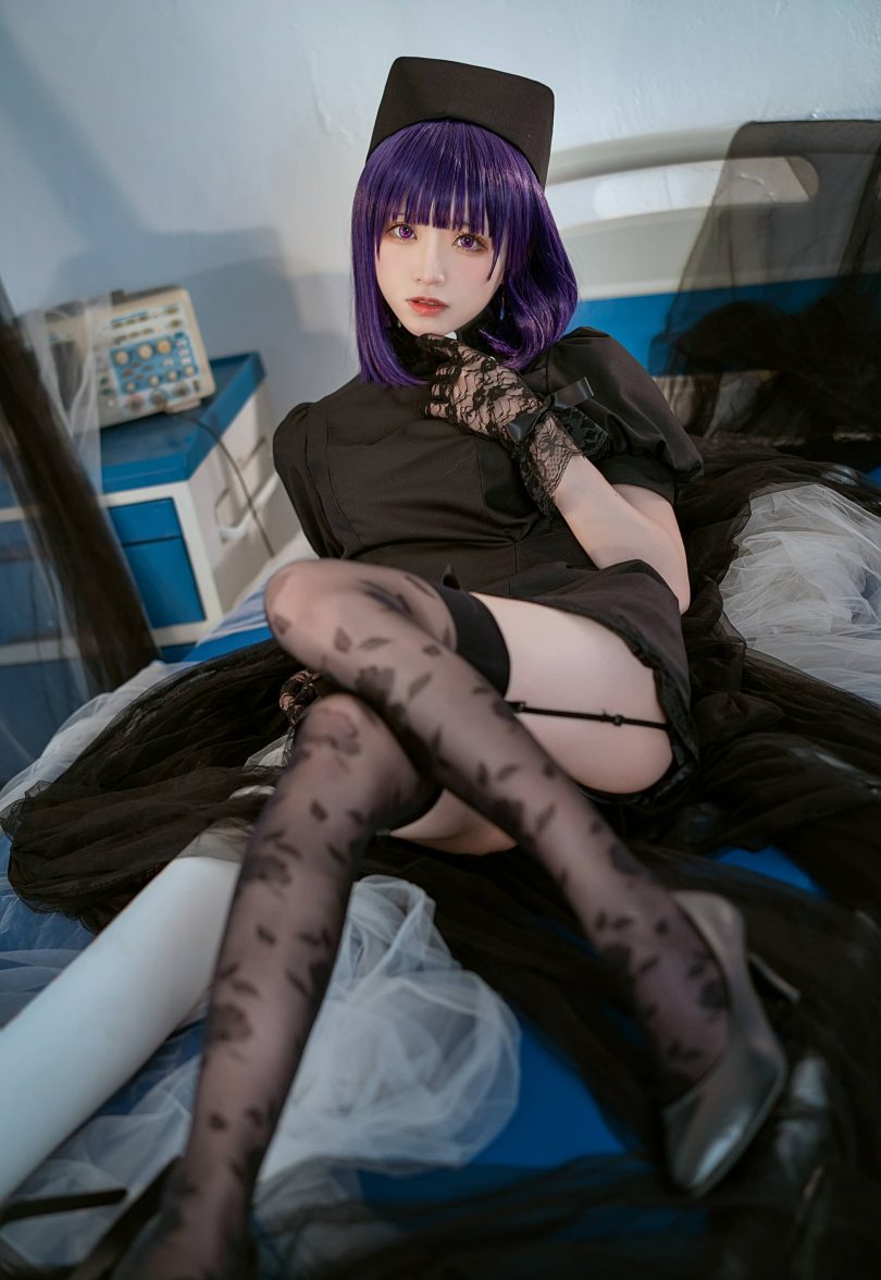 Kitaro_绮太郎cos黑色护士 | Kitaro绮太郎_喜多川海梦·黑色护士cos [14P-113MB]