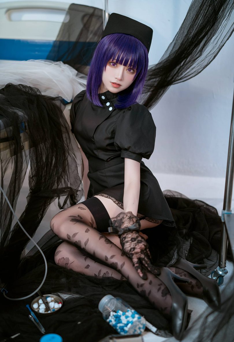 Kitaro_绮太郎cos黑色护士 | Kitaro绮太郎_喜多川海梦·黑色护士cos [14P-113MB]