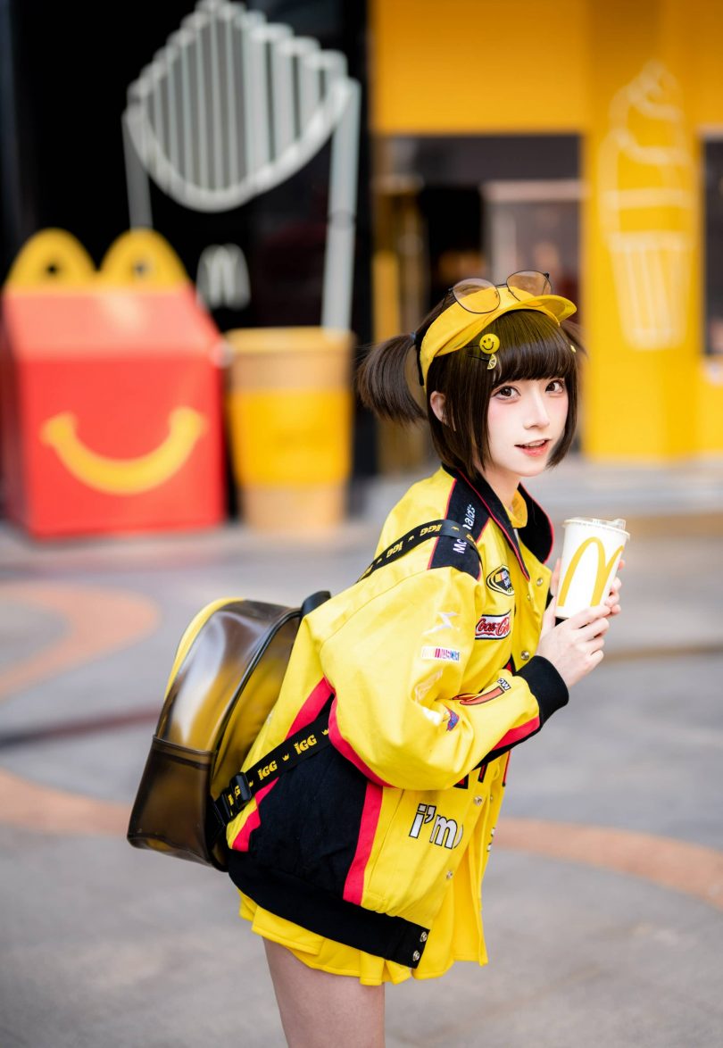 Kitaro_绮太郎cos麦当劳女孩 | Kitaro绮太郎_麦当劳女孩cosplay作品 [17P-79MB]