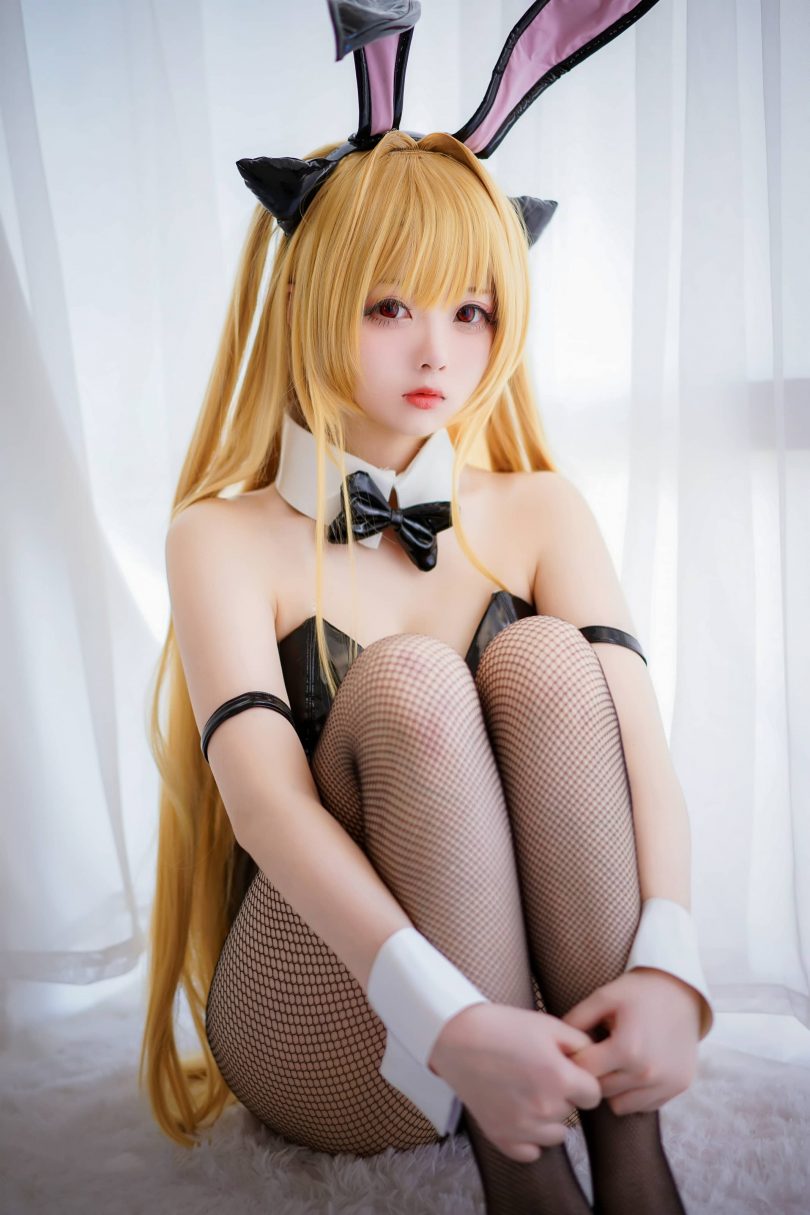 嶋葵cos兔女郎 | 嶋葵_网袜·兔女郎cos作品 [10P-74MB]