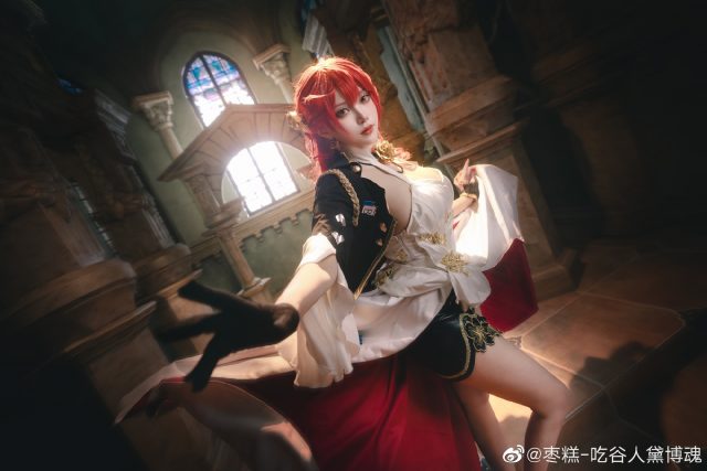 [崩坏：星穹铁道]枣糕-吃谷人黛博魂cos姬子，惊艳引爆社交媒体(崩坏星穹铁道周年庆)插图3