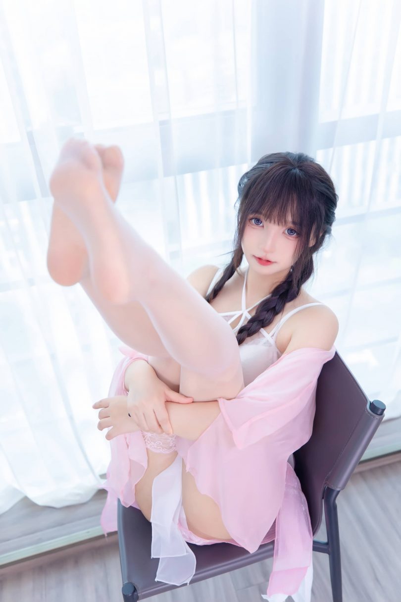 神楽坂真冬_桃花潭水cos | 神楽坂真冬_桃花潭水·粉透丝袜cos作品 [75P-174MB]