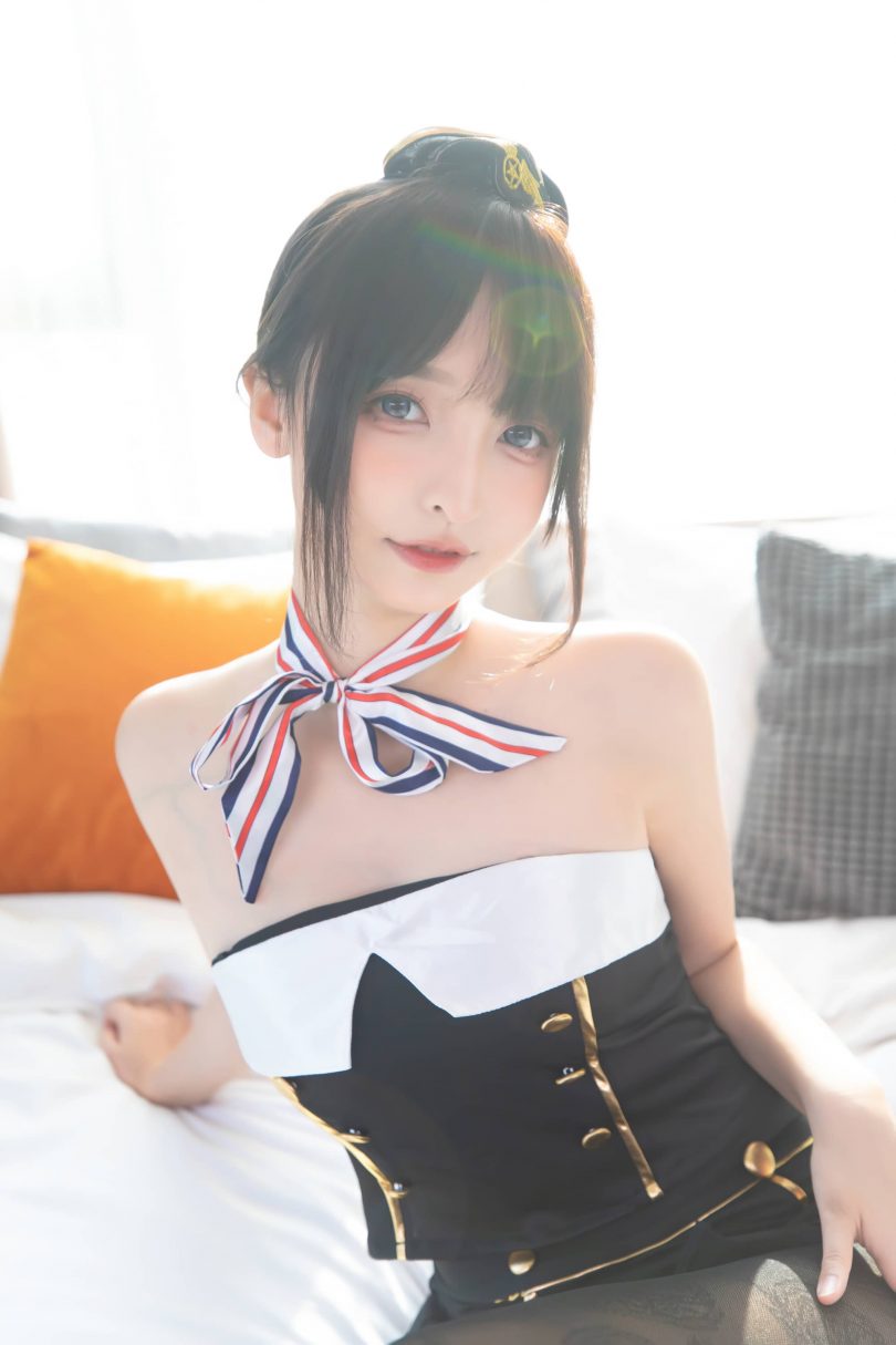 神楽坂真冬cos空姐 | 神楽坂真冬_空中邂逅·空姐制服cos [75P-245MB]