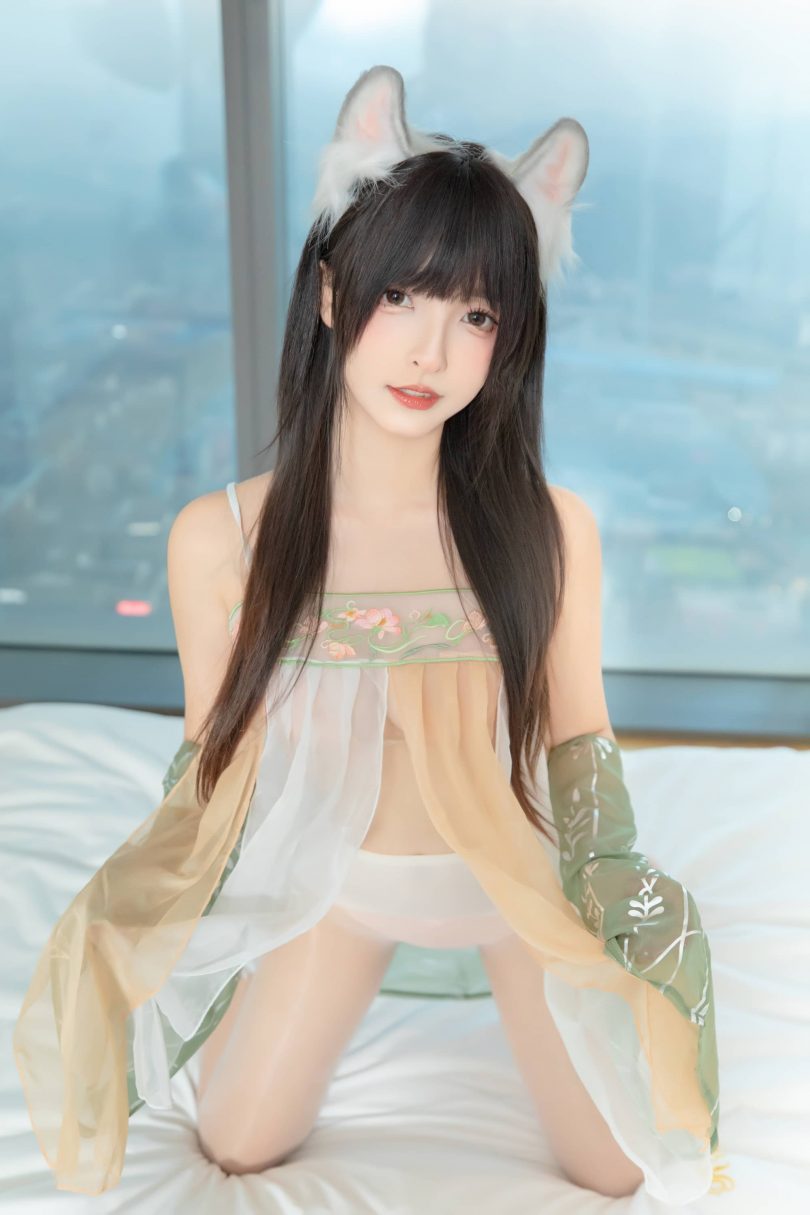 神楽坂真冬_清水芙蓉cos | 神楽坂真冬_清水芙蓉·半透肚兜cos作品 [70P-186MB]