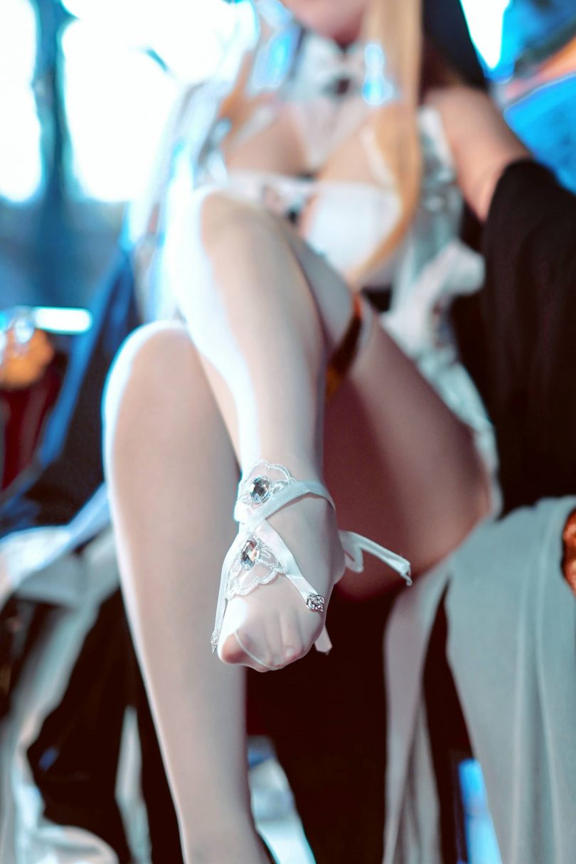 半半子cos怨仇 | 半半子_碧蓝航线·怨仇 修道女cos作品 [55P5V-283MB]