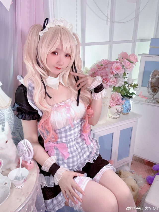 [更衣人偶坠入爱河]Wuli大YIMI cos喜多川海梦，展现女仆的性感与可爱(更衣人偶坠入爱河第二季什么时候出)插图4