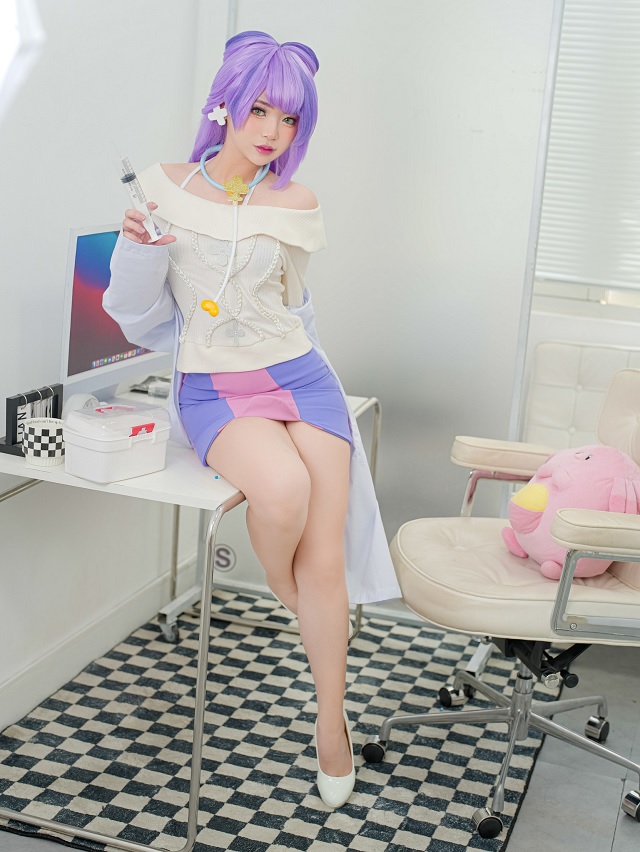 深受喜爱的性感coser“齐妮琼”探寻专业cosplay之路(深受喜爱的性感美女)插图4