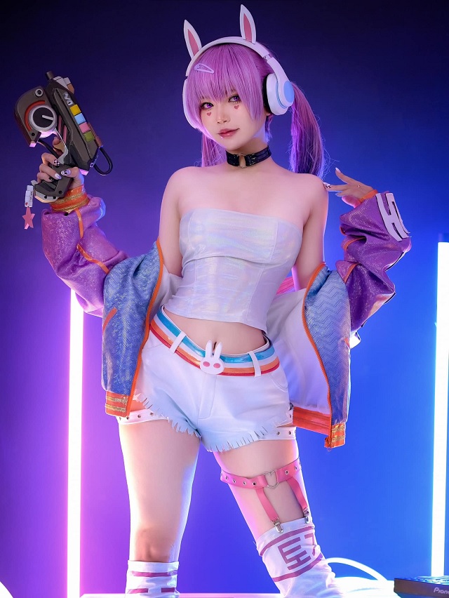 深受喜爱的性感coser“齐妮琼”探寻专业cosplay之路(深受喜爱的性感美女)插图3