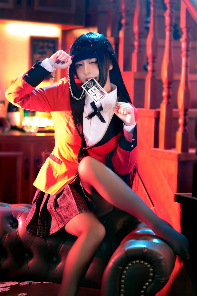 半半子cos《狂赌之渊》蛇喰梦子，演绎黑桃女王的性感魅力(半半子最新)插图1