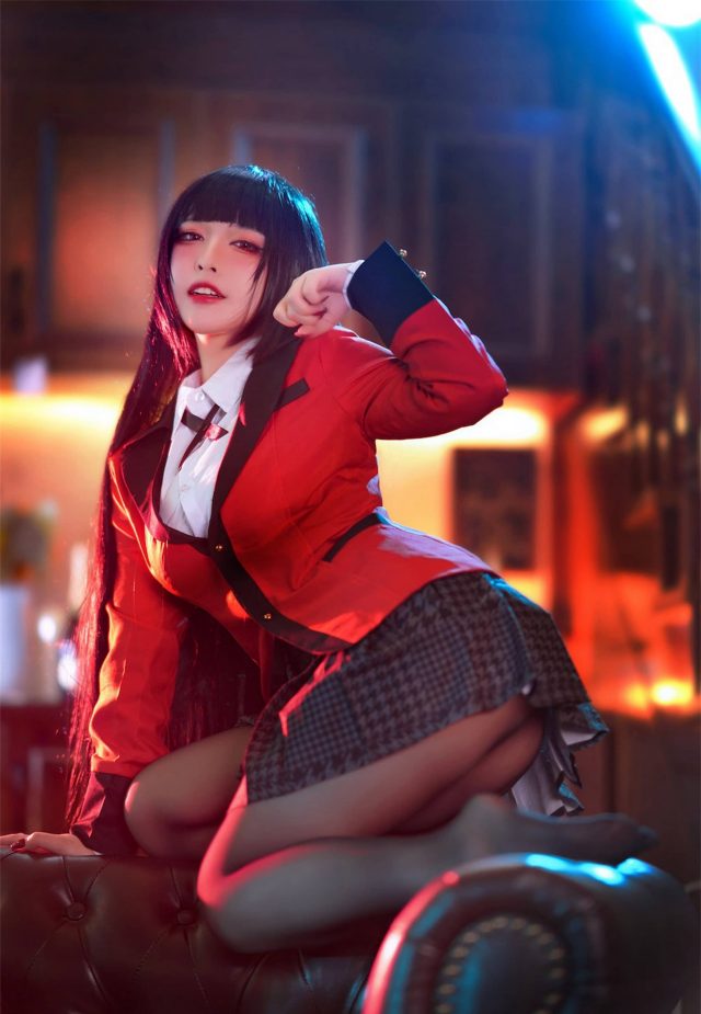 半半子cos《狂赌之渊》蛇喰梦子，演绎黑桃女王的性感魅力(半半子最新)插图4