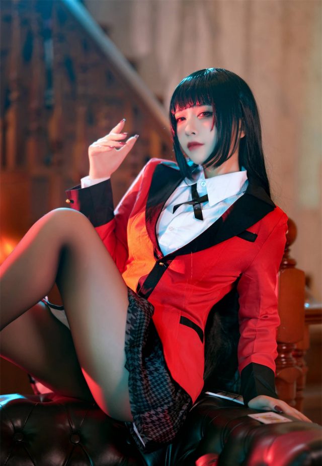 半半子cos《狂赌之渊》蛇喰梦子，演绎黑桃女王的性感魅力(半半子最新)插图3