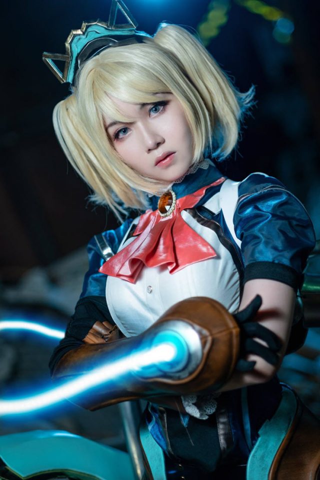 《传说对决》卡芬妮cosplay，来自泰国性感迷人的“幽兰炮姬”！(传说对决太卡)插图5