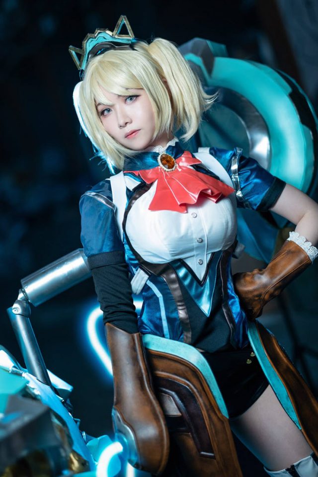 《传说对决》卡芬妮cosplay，来自泰国性感迷人的“幽兰炮姬”！(传说对决太卡)插图4