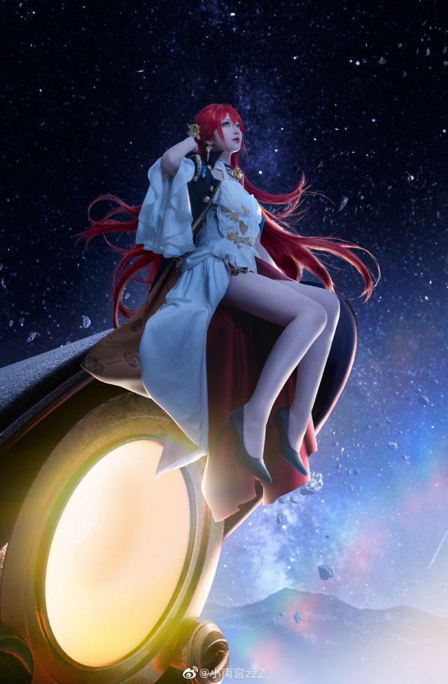 [崩坏：星穹铁道]小南宫zzZ cos姬子，闪耀星空下的性感科学家(崩坏星穹铁道花火)插图4