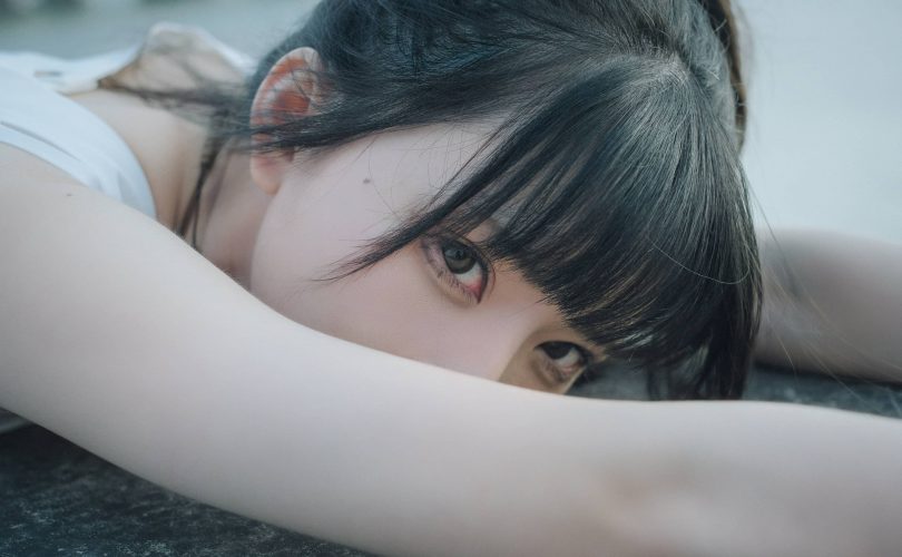 Kitaro_绮太郎cos纯洁少女 | Kitaro绮太郎_少女感·白色长裙cos作品 [17P-54MB]