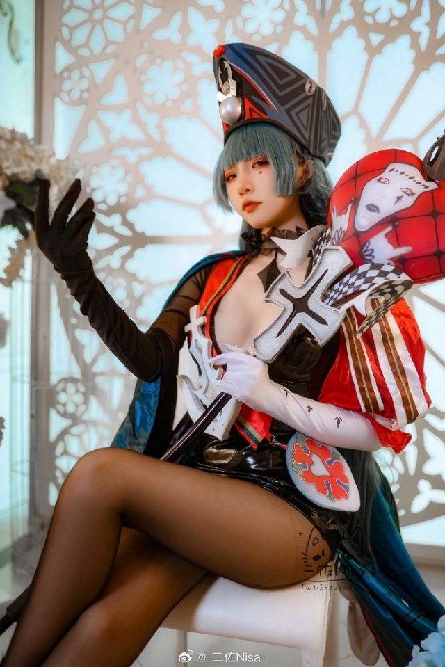 [碧蓝航线]二佐Nisa cos马可波罗，威严又性感的“女神”闪亮登场！(碧蓝航线二叔是谁)插图4