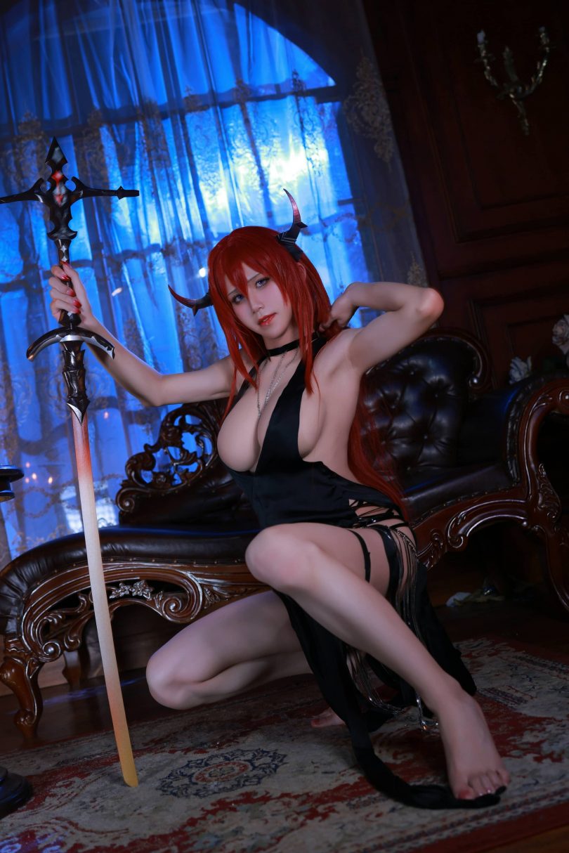 桜满三时cos史尔特尔 | 桜满三时_明日方舟·史尔特尔礼服cos [106P-953MB]