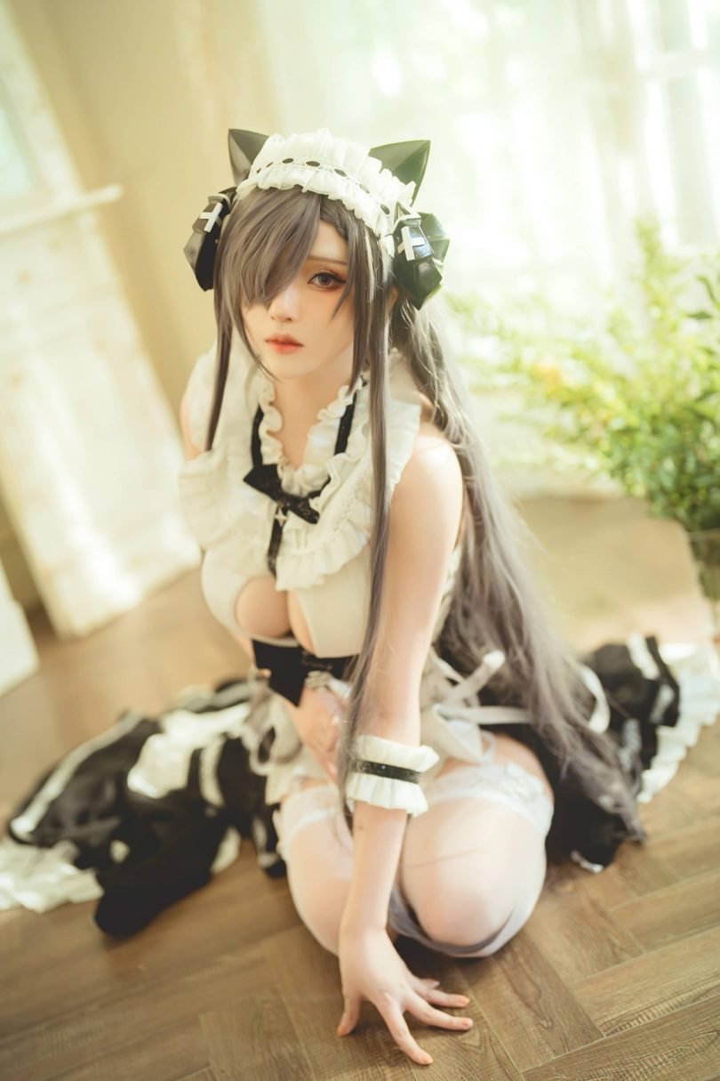 菌烨tako cos奥古斯特 | 菌烨tako_碧蓝航线·奥古斯特女仆cos [12P-142MB]