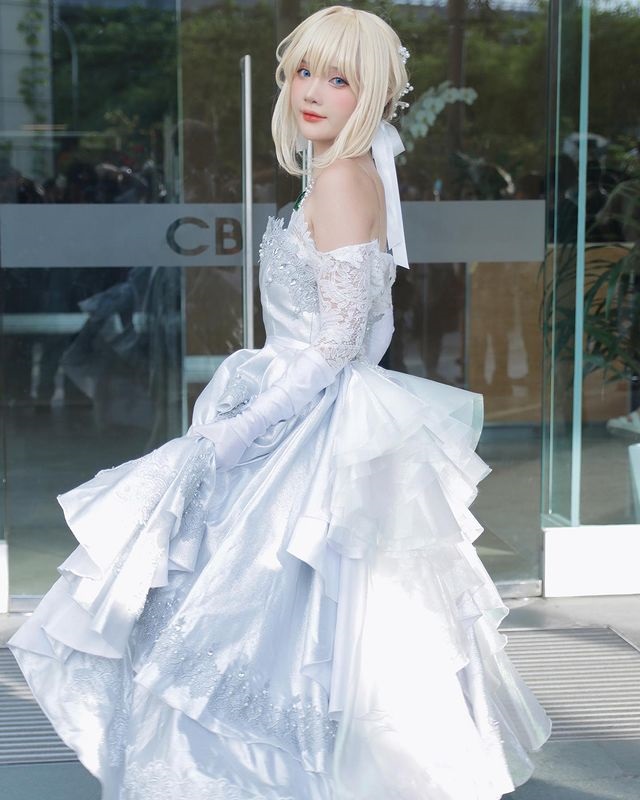 COSPLAY薇尔莉特·伊芙加登的coser“陈秋芳”成了国民waifu(薇尔莉特美照)插图1