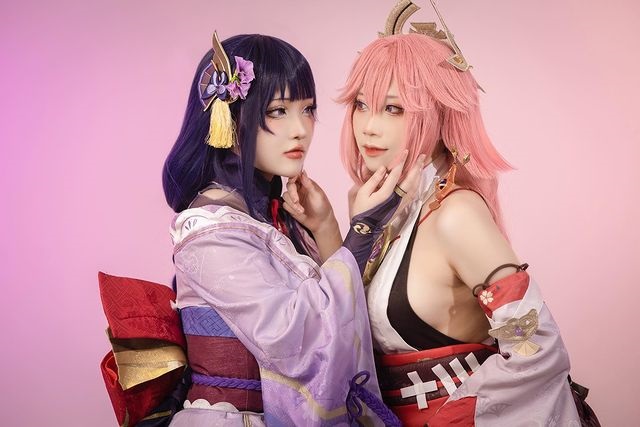 雷电将军&八重神子COSPLAY，在一起度过了令人印象深刻的生日插图2