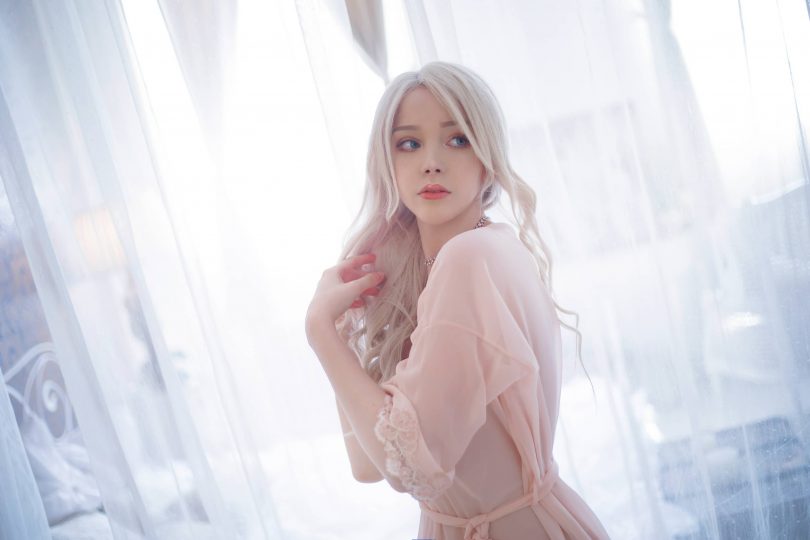 Sayathefox cos居家少女 | Sayathefox_居家少女·粉色套裝cos作品 [15P-122MB]