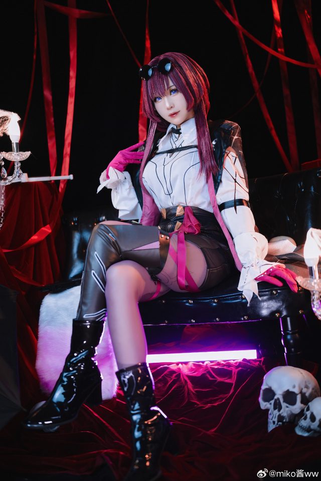 崩坏世界的绝美闪耀：miko酱ww cos《崩坏：星穹铁道》卡芙卡(崩坏的世界叫什么)插图1
