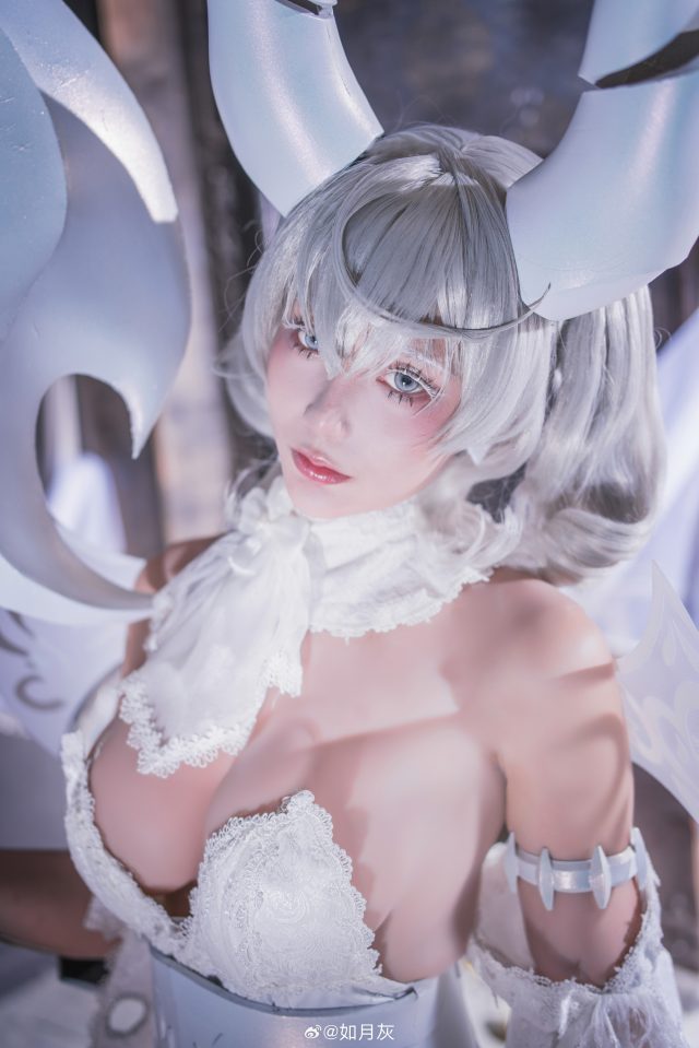 如月灰cos《游戏王卡组》白银城，美得不要不要的白银之美！插图5