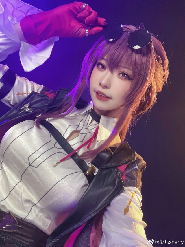[崩坏：星穹铁道]贤儿sherry cos卡芙卡，魔法女王炫酷cosplay大放光彩(崩坏星穹铁道下载)插图3