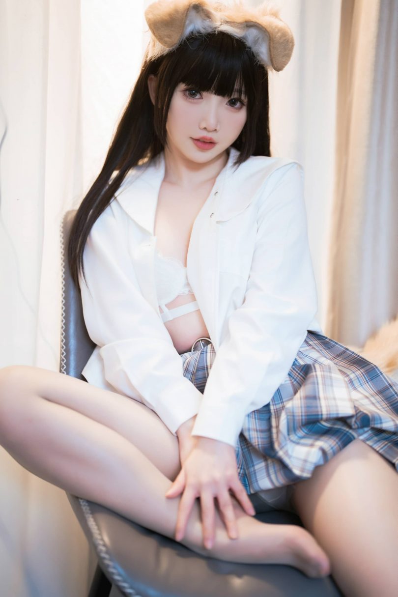 面饼仙儿cos狗妹 | 面饼仙儿_JK系列·狗妹cos作品 [24P-302MB]