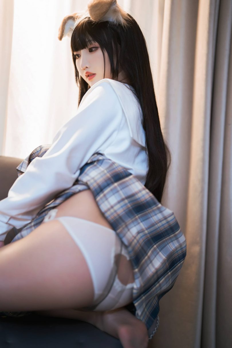 面饼仙儿cos狗妹 | 面饼仙儿_JK系列·狗妹cos作品 [24P-302MB]