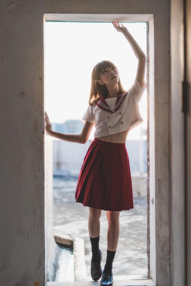 Kitaro_绮太郎的JK cosplay系列：邻家妹妹的校园风情插图2