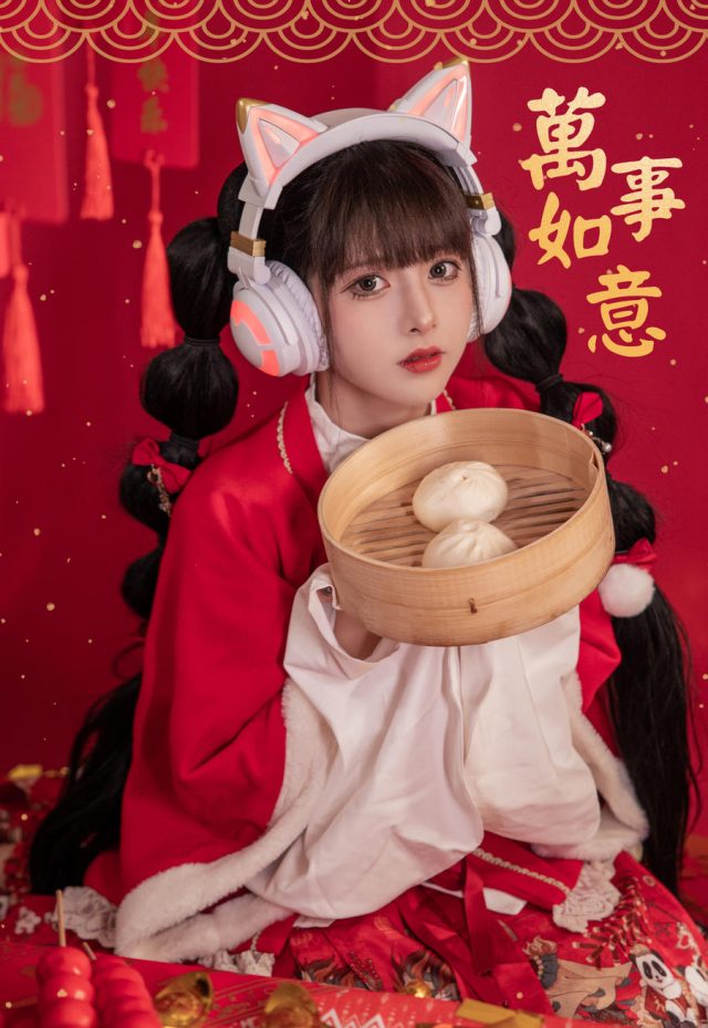 重庆美妹腥味猫罐：不仅容貌出众，而且COSPLAY才华令人惊叹插图