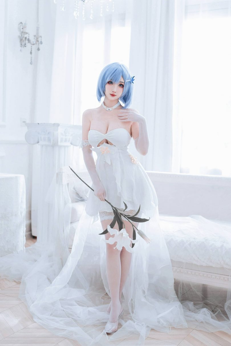 肉扣热热子cos恰巴耶夫 | rioko凉凉子_碧蓝航线·恰巴耶夫礼服cos [42P11V-963MB]插图