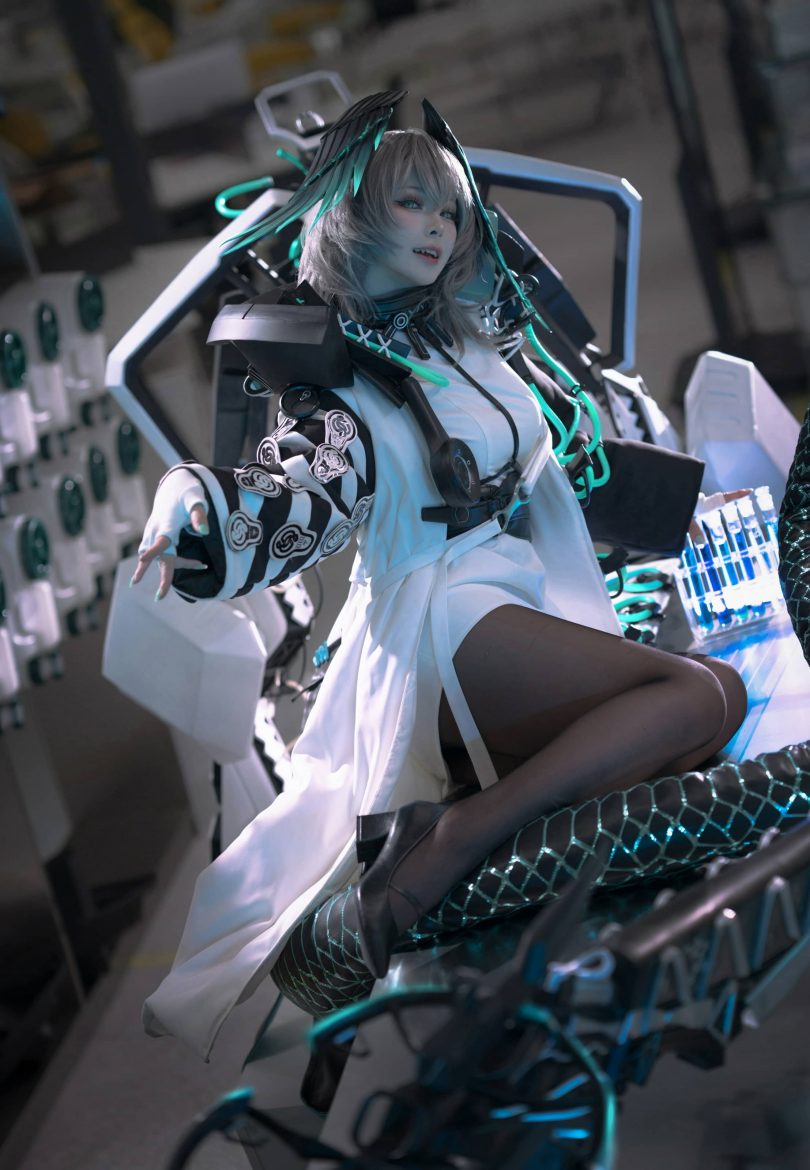 w百合欧皇子w cos霍尔海雅 | w百合欧皇子w_明日方舟·霍尔海雅cos [18P-124MB](w百合欧皇子是谁)插图