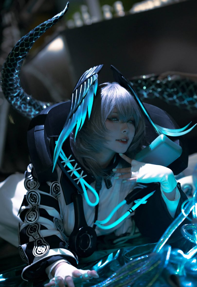 w百合欧皇子w cos霍尔海雅 | w百合欧皇子w_明日方舟·霍尔海雅cos [18P-124MB]