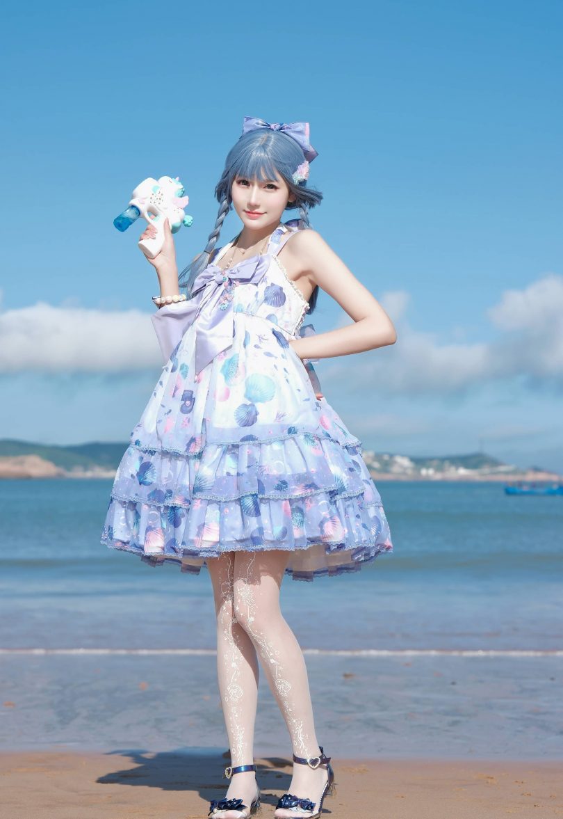 彩芸_Nebula cos作品 | 彩芸Nebula_连衣裙·渐变贝壳白紫cos [15P-77MB]