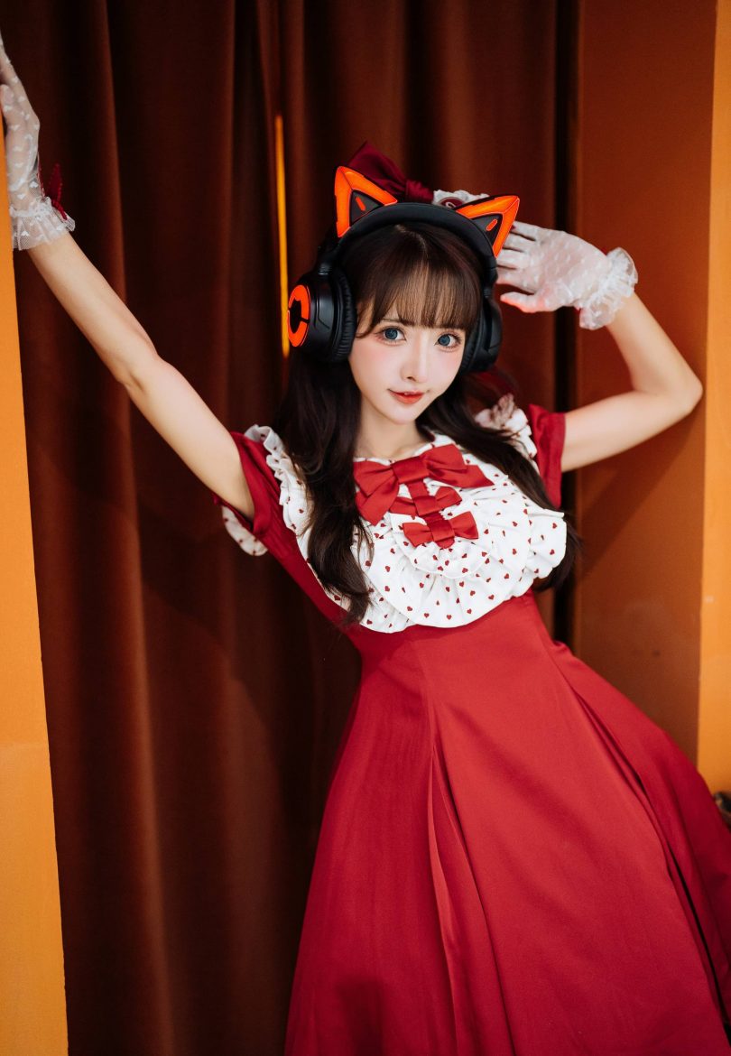 紫氯氯cos妖舞女孩 | 紫氯氯_妖舞女孩·520 cos作品 [18P-162MB]