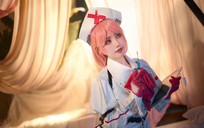 紫氯氯cos安 | 紫氯氯_无期迷途·安 护士cos作品 [13P-35MB]