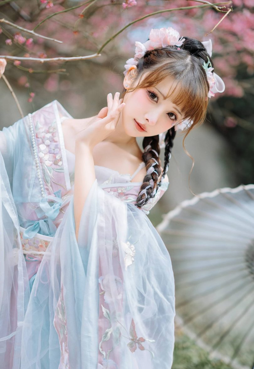 紫氯氯cos古典美女 | 紫氯氯_二月梅花·古典美女cos作品 [18P-87MB]