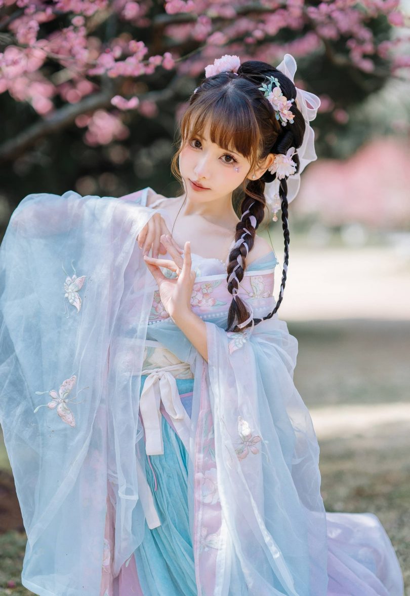 紫氯氯cos古典美女 | 紫氯氯_二月梅花·古典美女cos作品 [18P-87MB]