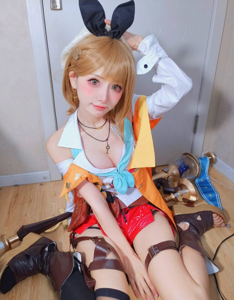 紫氯氯cos莱莎 | 紫氯氯_莱莎的炼金工房·莱莎cos作品 [11P-23MB]