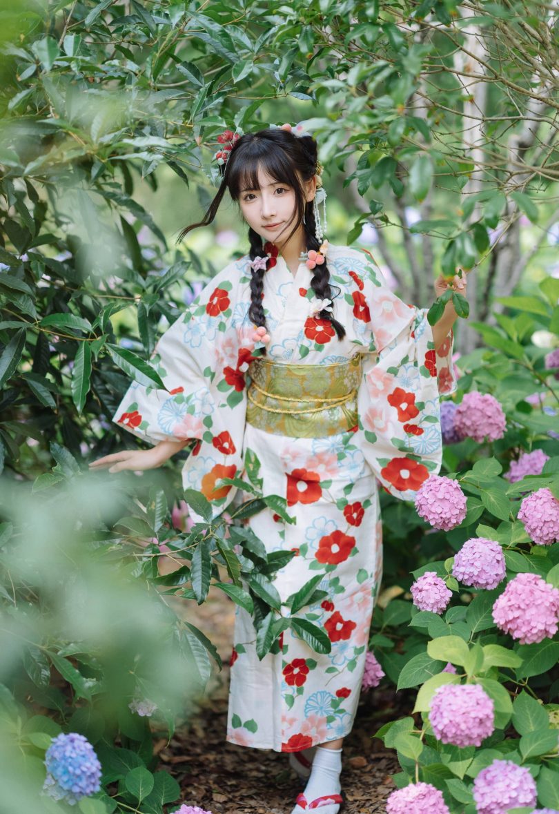 紫氯氯cos花季少女 | 紫氯氯_花季少女·无尽夏 和服cos作品 [18P-57MB](氯 cl)插图
