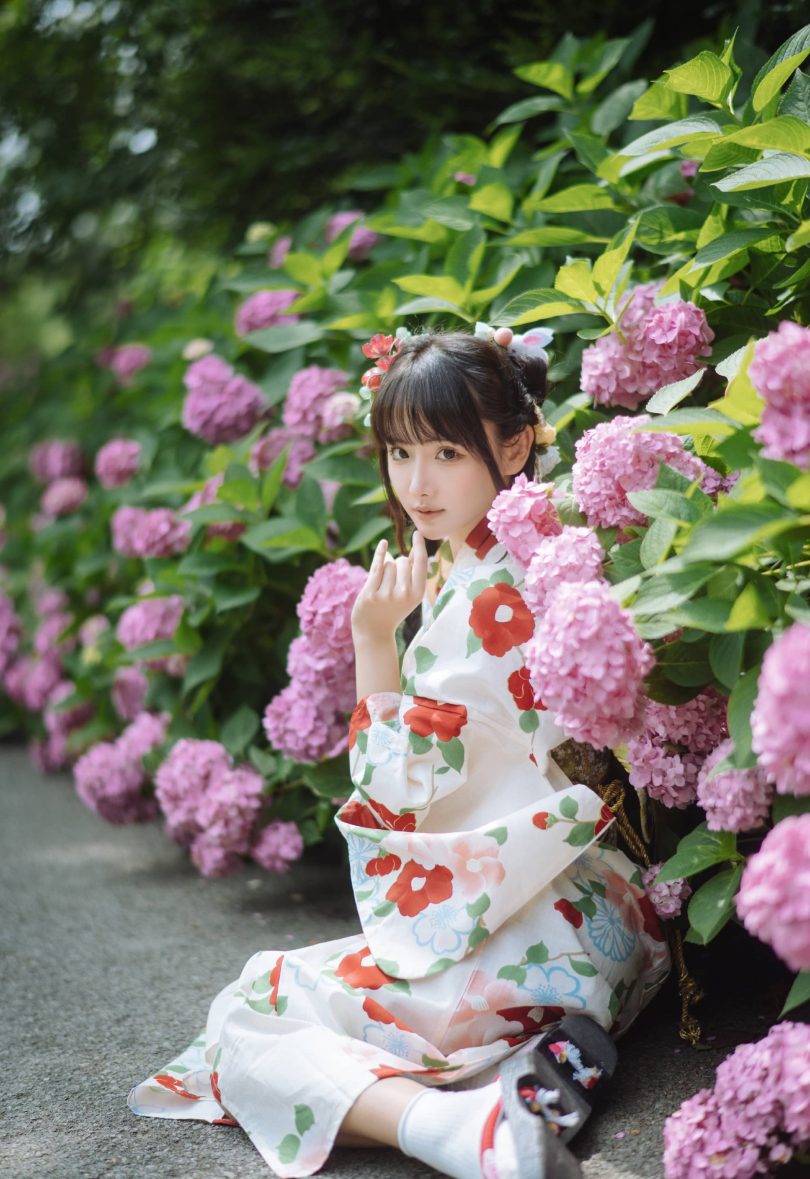 紫氯氯cos花季少女 | 紫氯氯_花季少女·无尽夏 和服cos作品 [18P-57MB]